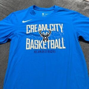 Milwaukee Bucks Tee